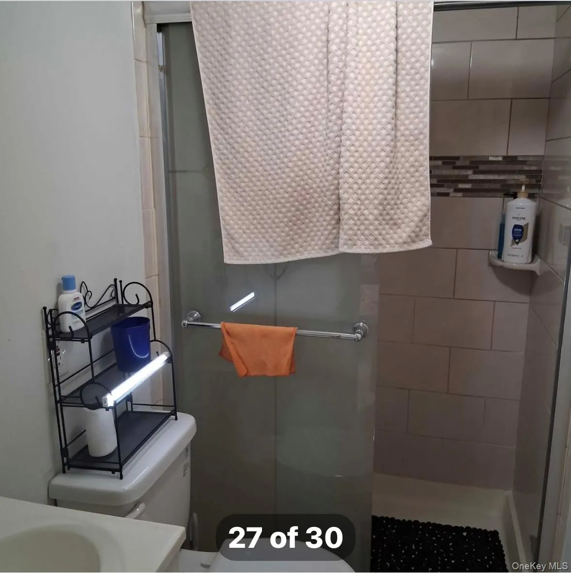 75 Harrison Avenue, Oyster Bay, NY, 5 Bedrooms Bedrooms, 6 Rooms Rooms,3 BathroomsBathrooms,Residential Lease,For Rent,Harrison,0,1027616 75 Harrison Avenue, Oyster Bay, NY, 5 Bedrooms Bedrooms, 6 Rooms Rooms,3 BathroomsBathrooms,Residential Lease,For Rent,Harrison,0,1027616