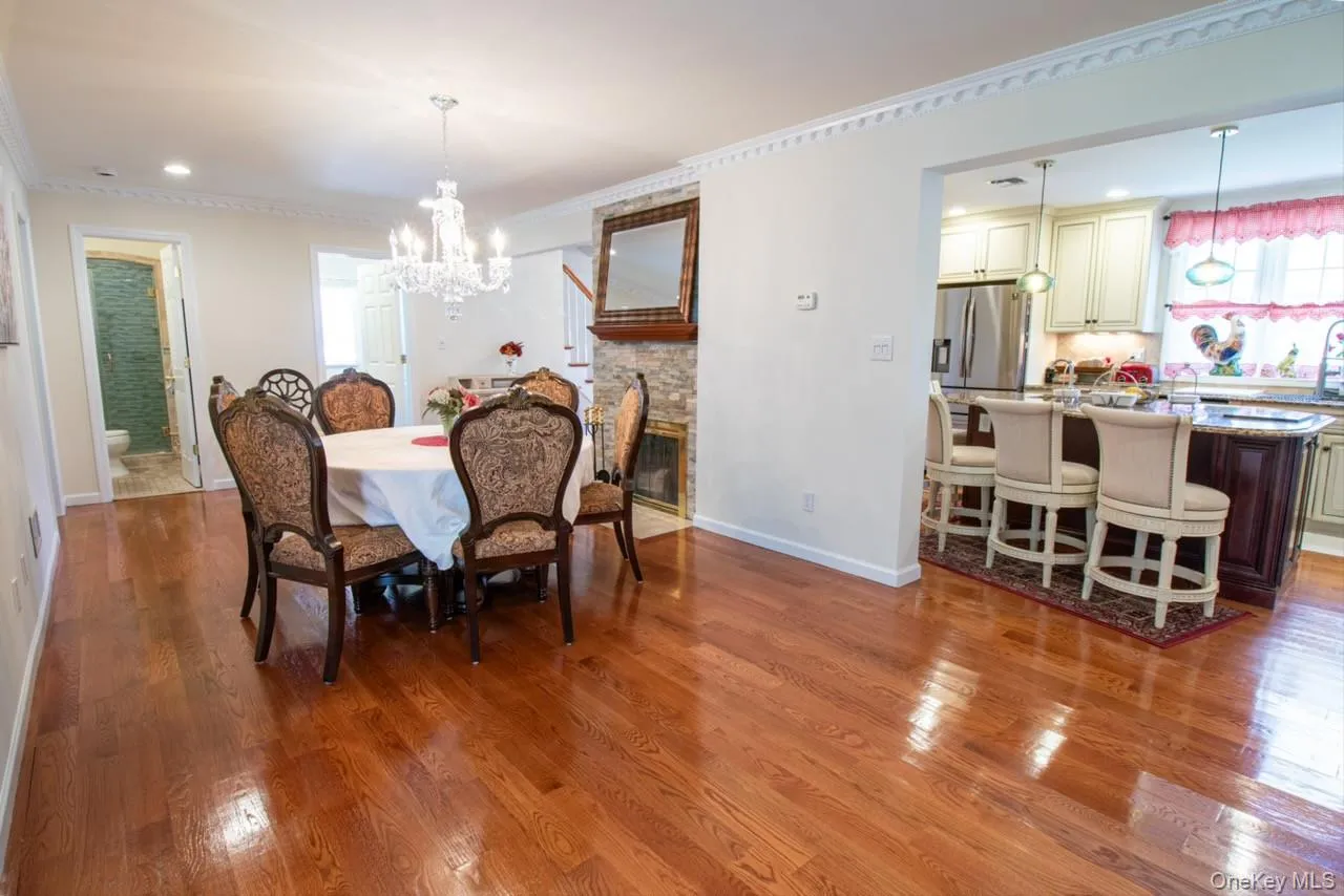 5 Hickory Lane, North Hempstead, NY, 4 Bedrooms Bedrooms, 12 Rooms Rooms,3 BathroomsBathrooms,Residential,For Rent,Hickory,0,1027617 5 Hickory Lane, North Hempstead, NY, 4 Bedrooms Bedrooms, 12 Rooms Rooms,3 BathroomsBathrooms,Residential,For Rent,Hickory,0,1027617