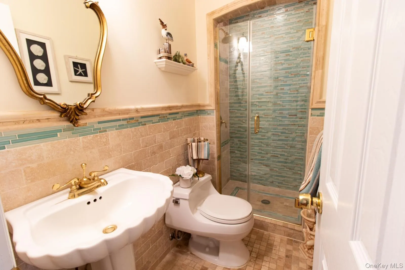 5 Hickory Lane, North Hempstead, NY, 4 Bedrooms Bedrooms, 12 Rooms Rooms,3 BathroomsBathrooms,Residential,For Rent,Hickory,0,1027617 5 Hickory Lane, North Hempstead, NY, 4 Bedrooms Bedrooms, 12 Rooms Rooms,3 BathroomsBathrooms,Residential,For Rent,Hickory,0,1027617