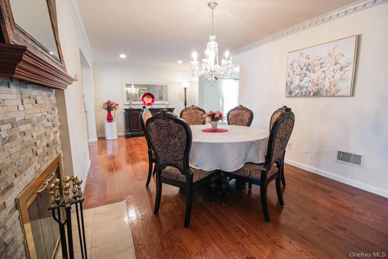 5 Hickory Lane, North Hempstead, NY, 4 Bedrooms Bedrooms, 12 Rooms Rooms,3 BathroomsBathrooms,Residential,For Rent,Hickory,0,1027617 5 Hickory Lane, North Hempstead, NY, 4 Bedrooms Bedrooms, 12 Rooms Rooms,3 BathroomsBathrooms,Residential,For Rent,Hickory,0,1027617
