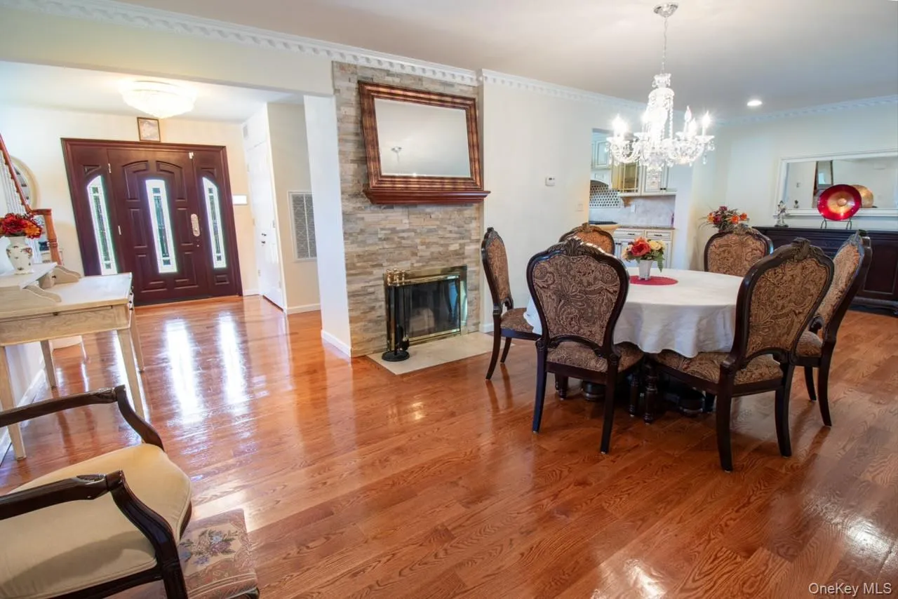 5 Hickory Lane, North Hempstead, NY, 4 Bedrooms Bedrooms, 12 Rooms Rooms,3 BathroomsBathrooms,Residential,For Rent,Hickory,0,1027617 5 Hickory Lane, North Hempstead, NY, 4 Bedrooms Bedrooms, 12 Rooms Rooms,3 BathroomsBathrooms,Residential,For Rent,Hickory,0,1027617