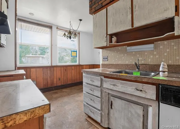 115 Rolling Way, Peekskill, NY, 3 Bedrooms Bedrooms, 6 Rooms Rooms,1 BathroomBathrooms,Residential,For Rent,Rolling,0,1027623 115 Rolling Way, Peekskill, NY, 3 Bedrooms Bedrooms, 6 Rooms Rooms,1 BathroomBathrooms,Residential,For Rent,Rolling,0,1027623