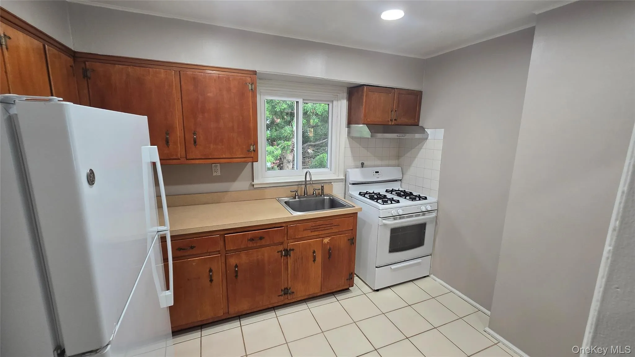 465 Magnolia Boulevard, Long Beach, NY, 1 Bedroom Bedrooms, 3 Rooms Rooms,1 BathroomBathrooms,Residential Lease,For Rent,Magnolia,0,1027624 465 Magnolia Boulevard, Long Beach, NY, 1 Bedroom Bedrooms, 3 Rooms Rooms,1 BathroomBathrooms,Residential Lease,For Rent,Magnolia,0,1027624