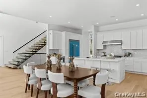 66 Hillside Drive, East Hampton, NY, 6 Bedrooms Bedrooms, 17 Rooms Rooms,6 BathroomsBathrooms,Residential,For Rent,Hillside,0,1027629 66 Hillside Drive, East Hampton, NY, 6 Bedrooms Bedrooms, 17 Rooms Rooms,6 BathroomsBathrooms,Residential,For Rent,Hillside,0,1027629