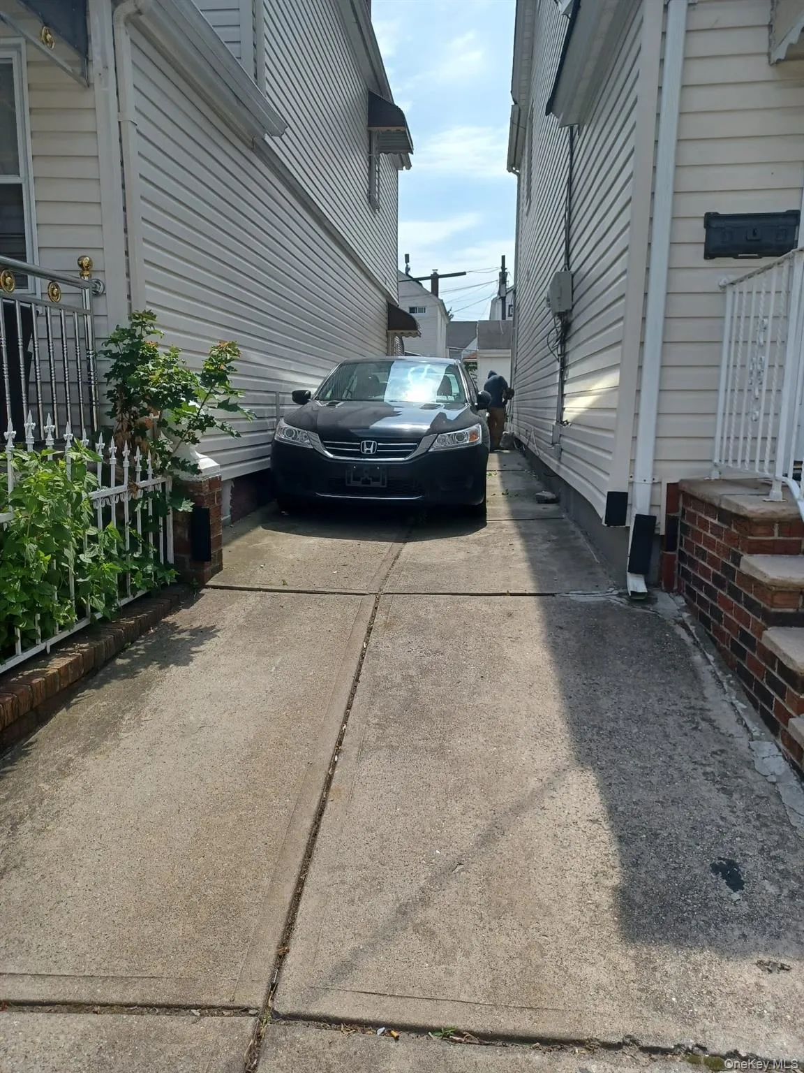 90-02 202nd Street, New York, NY, 3 Bedrooms Bedrooms, 10 Rooms Rooms,3 BathroomsBathrooms,Residential,For Rent,202nd,0,1027633 90-02 202nd Street, New York, NY, 3 Bedrooms Bedrooms, 10 Rooms Rooms,3 BathroomsBathrooms,Residential,For Rent,202nd,0,1027633