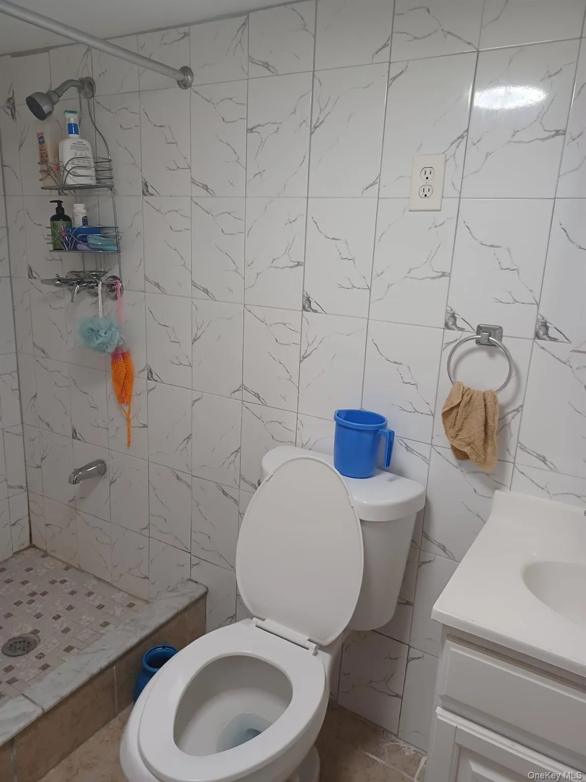 90-02 202nd Street, New York, NY, 3 Bedrooms Bedrooms, 10 Rooms Rooms,3 BathroomsBathrooms,Residential,For Rent,202nd,0,1027633 90-02 202nd Street, New York, NY, 3 Bedrooms Bedrooms, 10 Rooms Rooms,3 BathroomsBathrooms,Residential,For Rent,202nd,0,1027633