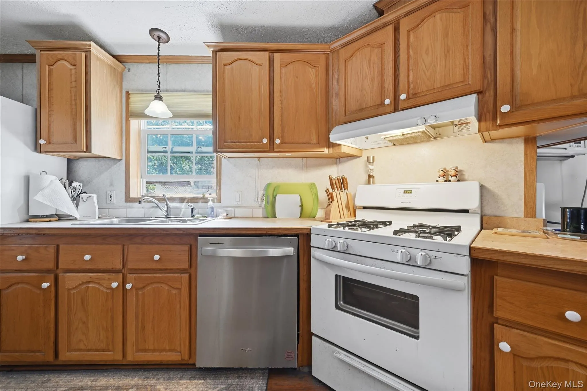 658-A11 Sound Avenue, Riverhead, NY, 2 Bedrooms Bedrooms, 5 Rooms Rooms,2 BathroomsBathrooms,Residential,For Rent,Sound,0,1027642 658-A11 Sound Avenue, Riverhead, NY, 2 Bedrooms Bedrooms, 5 Rooms Rooms,2 BathroomsBathrooms,Residential,For Rent,Sound,0,1027642
