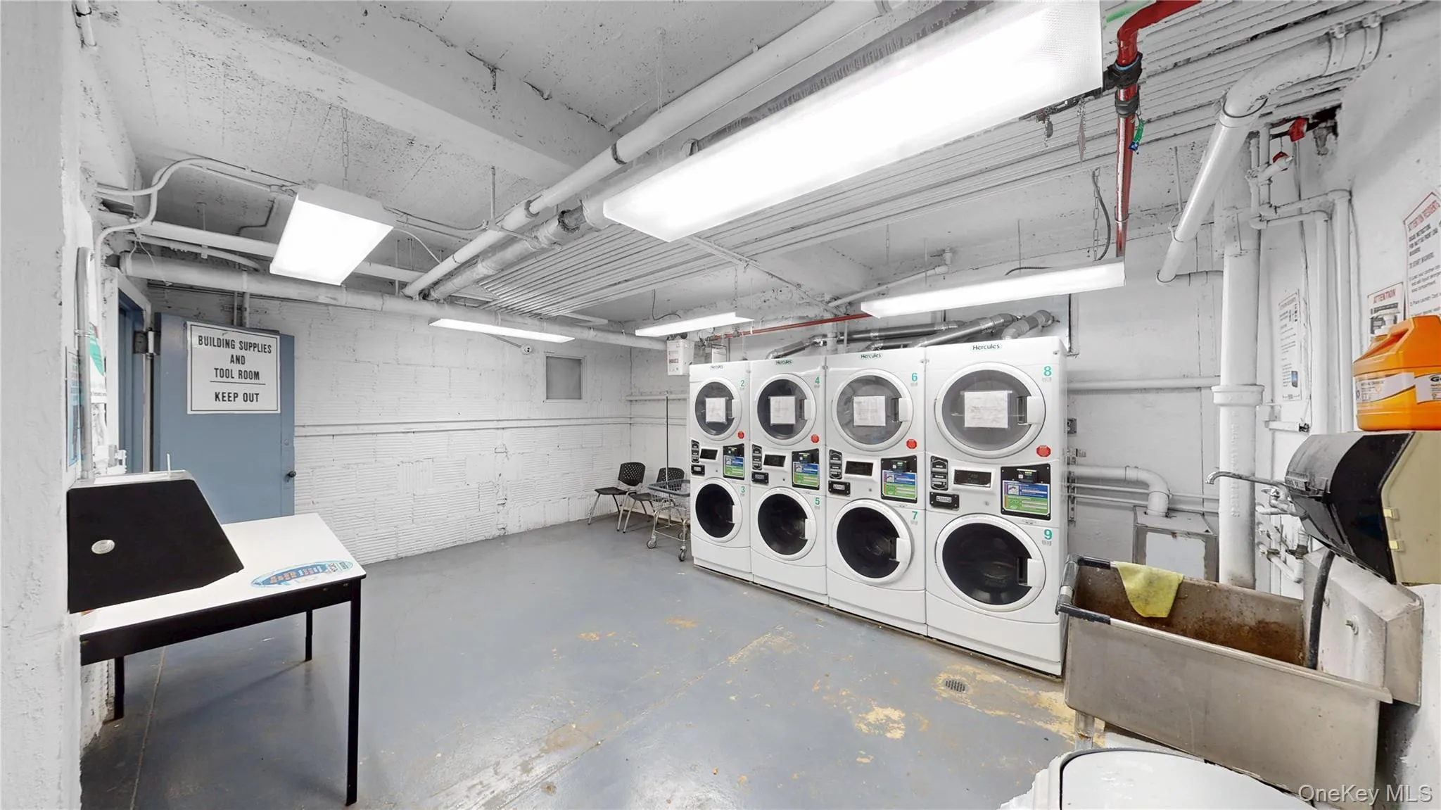 47-55 39th Place, New York, NY, 1 Bedroom Bedrooms, 4 Rooms Rooms,1 BathroomBathrooms,Residential,For Rent,39th,0,1027650 47-55 39th Place, New York, NY, 1 Bedroom Bedrooms, 4 Rooms Rooms,1 BathroomBathrooms,Residential,For Rent,39th,0,1027650