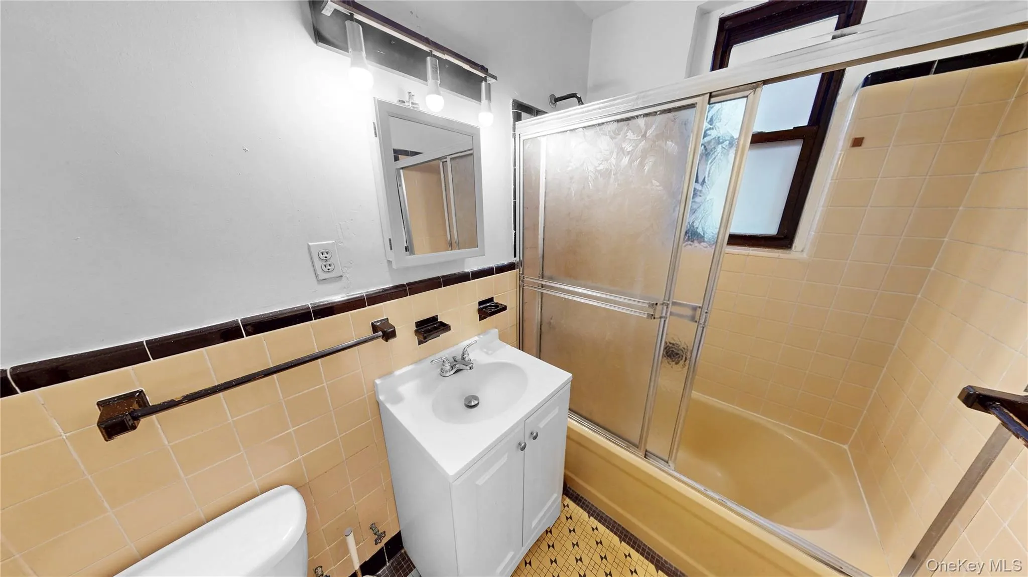 47-55 39th Place, New York, NY, 1 Bedroom Bedrooms, 4 Rooms Rooms,1 BathroomBathrooms,Residential,For Rent,39th,0,1027650 47-55 39th Place, New York, NY, 1 Bedroom Bedrooms, 4 Rooms Rooms,1 BathroomBathrooms,Residential,For Rent,39th,0,1027650