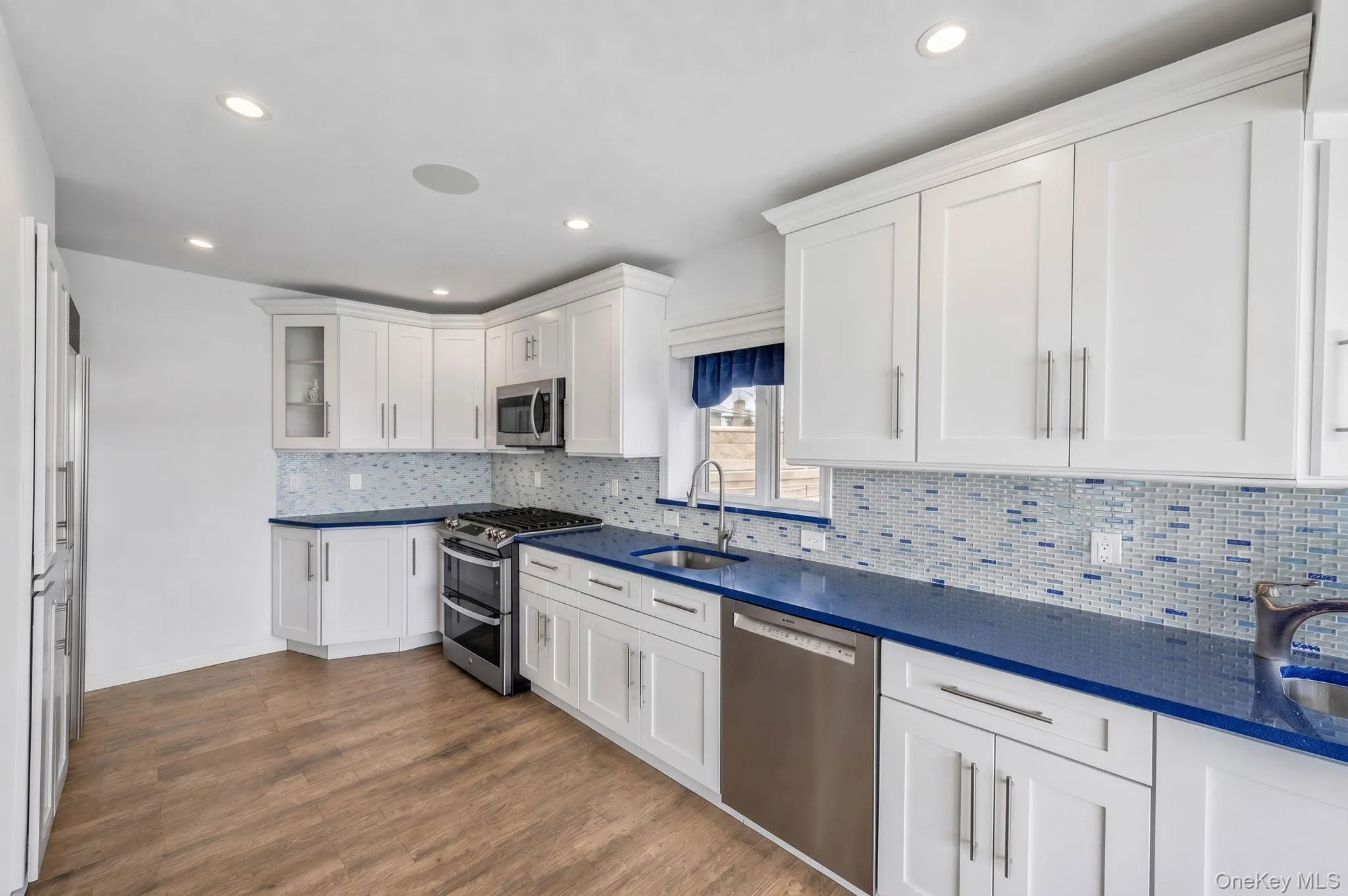 16 Brockmeyer Drive, Oyster Bay, NY, 4 Bedrooms Bedrooms, 8 Rooms Rooms,2 BathroomsBathrooms,Residential,For Rent,Brockmeyer,0,1027652 16 Brockmeyer Drive, Oyster Bay, NY, 4 Bedrooms Bedrooms, 8 Rooms Rooms,2 BathroomsBathrooms,Residential,For Rent,Brockmeyer,0,1027652