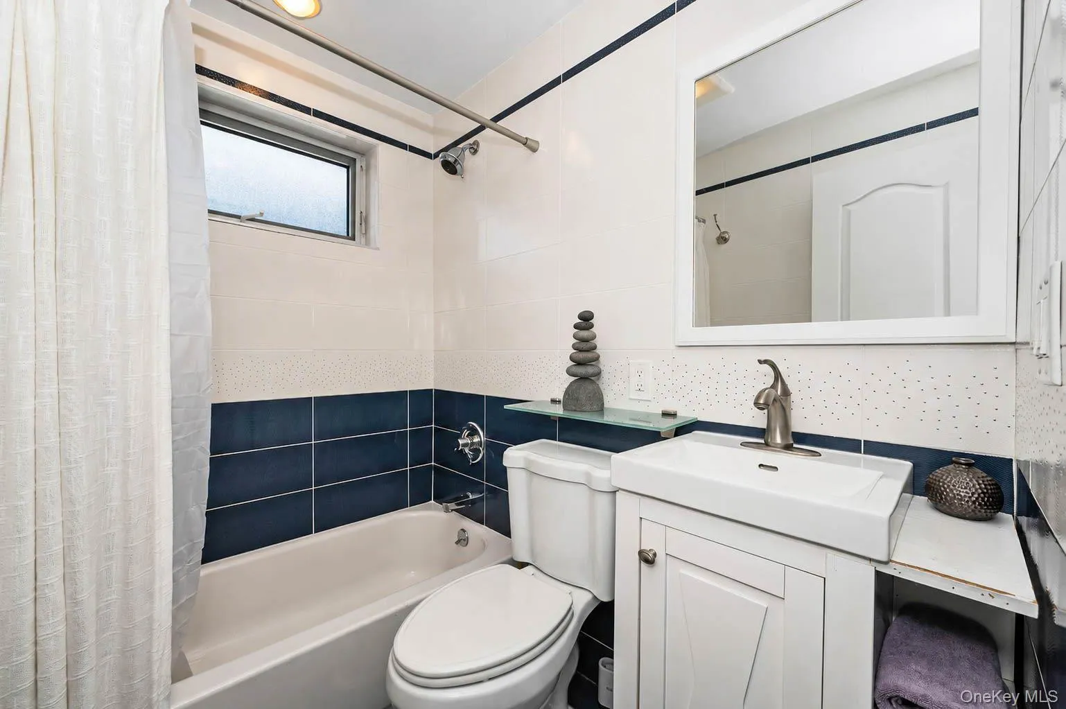 16 Brockmeyer Drive, Oyster Bay, NY, 4 Bedrooms Bedrooms, 8 Rooms Rooms,2 BathroomsBathrooms,Residential,For Rent,Brockmeyer,0,1027652 16 Brockmeyer Drive, Oyster Bay, NY, 4 Bedrooms Bedrooms, 8 Rooms Rooms,2 BathroomsBathrooms,Residential,For Rent,Brockmeyer,0,1027652