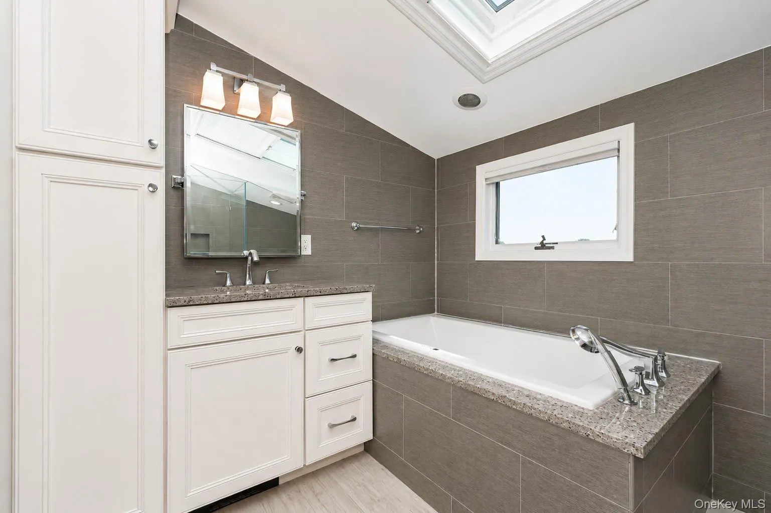 16 Brockmeyer Drive, Oyster Bay, NY, 4 Bedrooms Bedrooms, 8 Rooms Rooms,2 BathroomsBathrooms,Residential,For Rent,Brockmeyer,0,1027652 16 Brockmeyer Drive, Oyster Bay, NY, 4 Bedrooms Bedrooms, 8 Rooms Rooms,2 BathroomsBathrooms,Residential,For Rent,Brockmeyer,0,1027652
