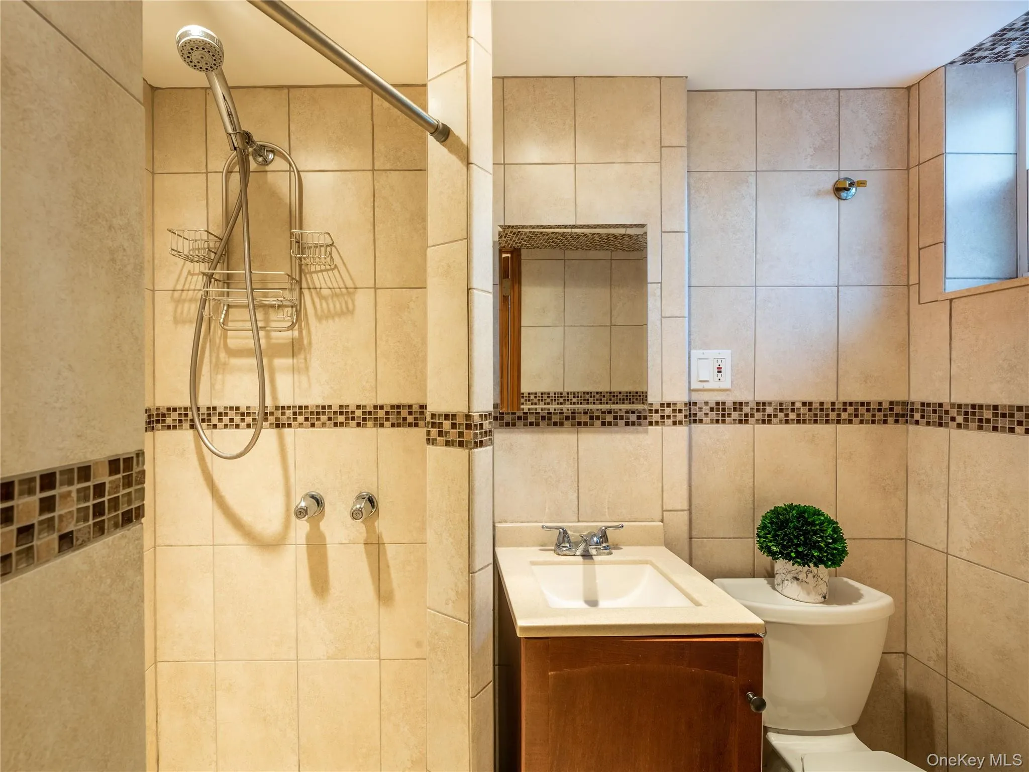 5107 64th Street, New York, NY, 3 Bedrooms Bedrooms, 5 Rooms Rooms,1 BathroomBathrooms,Residential,For Rent,64th,0,1027657 5107 64th Street, New York, NY, 3 Bedrooms Bedrooms, 5 Rooms Rooms,1 BathroomBathrooms,Residential,For Rent,64th,0,1027657