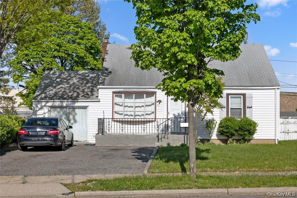 47 Cardinal Road, Hempstead, NY, 4 Bedrooms Bedrooms, 8 Rooms Rooms,3 BathroomsBathrooms,Residential,For Rent,Cardinal,0,1027658 47 Cardinal Road, Hempstead, NY, 4 Bedrooms Bedrooms, 8 Rooms Rooms,3 BathroomsBathrooms,Residential,For Rent,Cardinal,0,1027658