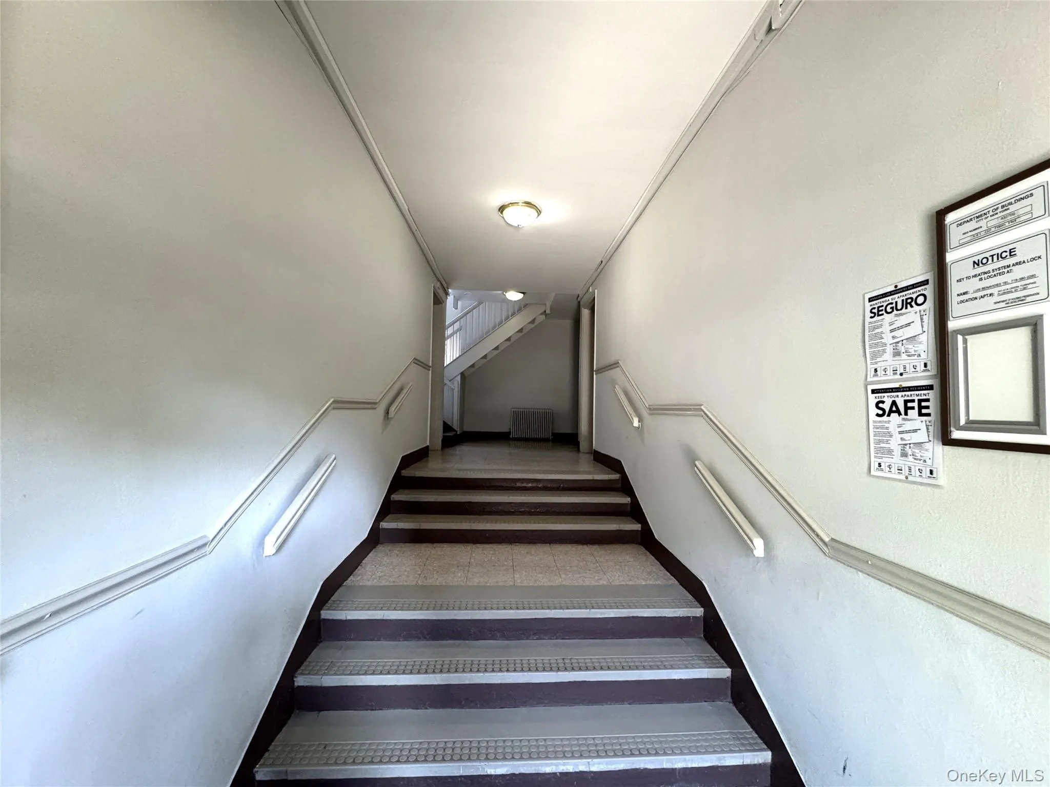 141-02 78th Road, New York, NY, 2 Bedrooms Bedrooms, 5 Rooms Rooms,1 BathroomBathrooms,Residential,For Rent,78th,0,1027666 141-02 78th Road, New York, NY, 2 Bedrooms Bedrooms, 5 Rooms Rooms,1 BathroomBathrooms,Residential,For Rent,78th,0,1027666