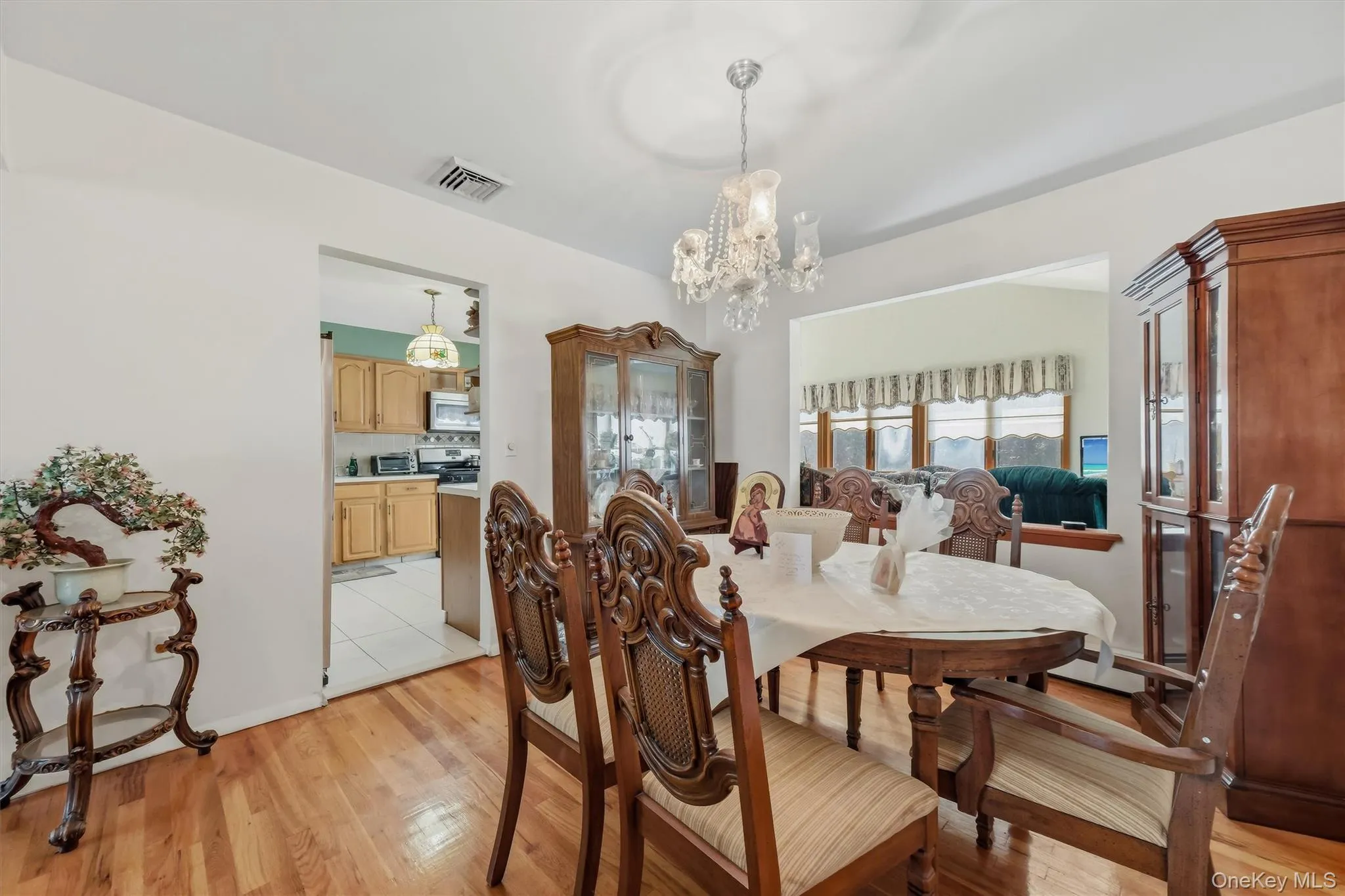 41 Keats Drive, New Windsor, NY, 3 Bedrooms Bedrooms, 9 Rooms Rooms,2 BathroomsBathrooms,Residential,For Rent,Keats,0,1027670 41 Keats Drive, New Windsor, NY, 3 Bedrooms Bedrooms, 9 Rooms Rooms,2 BathroomsBathrooms,Residential,For Rent,Keats,0,1027670