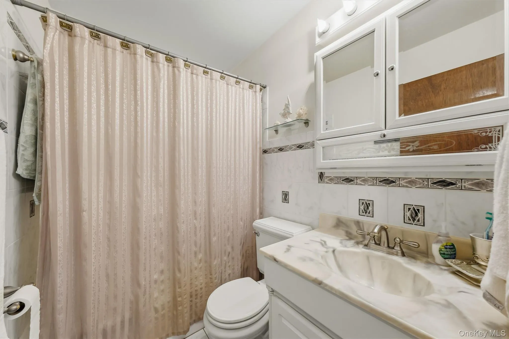 41 Keats Drive, New Windsor, NY, 3 Bedrooms Bedrooms, 9 Rooms Rooms,2 BathroomsBathrooms,Residential,For Rent,Keats,0,1027670 41 Keats Drive, New Windsor, NY, 3 Bedrooms Bedrooms, 9 Rooms Rooms,2 BathroomsBathrooms,Residential,For Rent,Keats,0,1027670