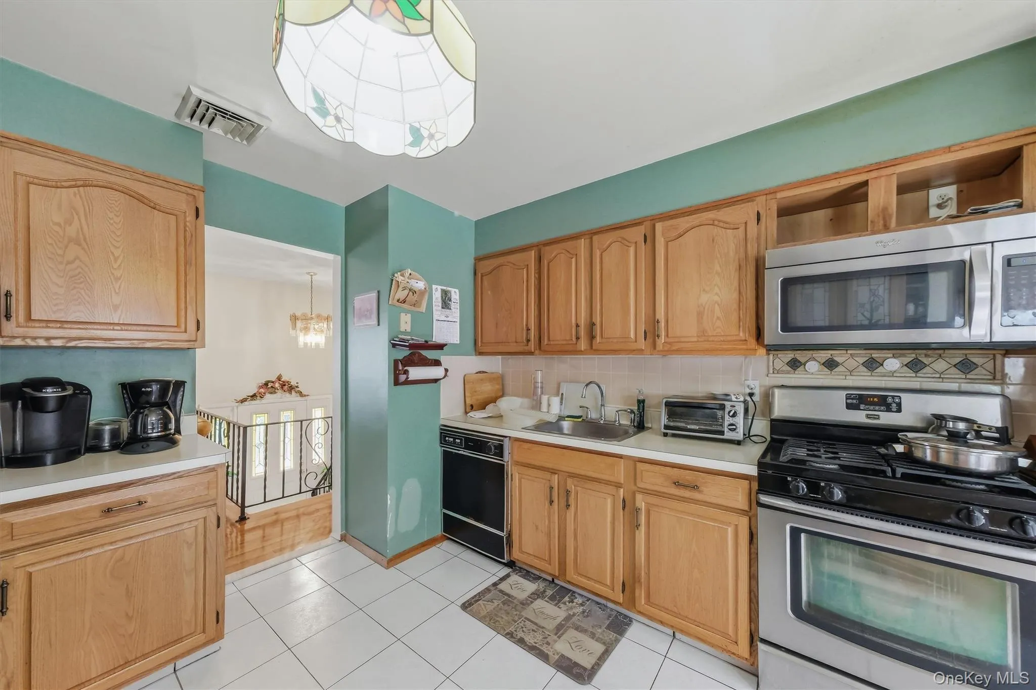 41 Keats Drive, New Windsor, NY, 3 Bedrooms Bedrooms, 9 Rooms Rooms,2 BathroomsBathrooms,Residential,For Rent,Keats,0,1027670 41 Keats Drive, New Windsor, NY, 3 Bedrooms Bedrooms, 9 Rooms Rooms,2 BathroomsBathrooms,Residential,For Rent,Keats,0,1027670