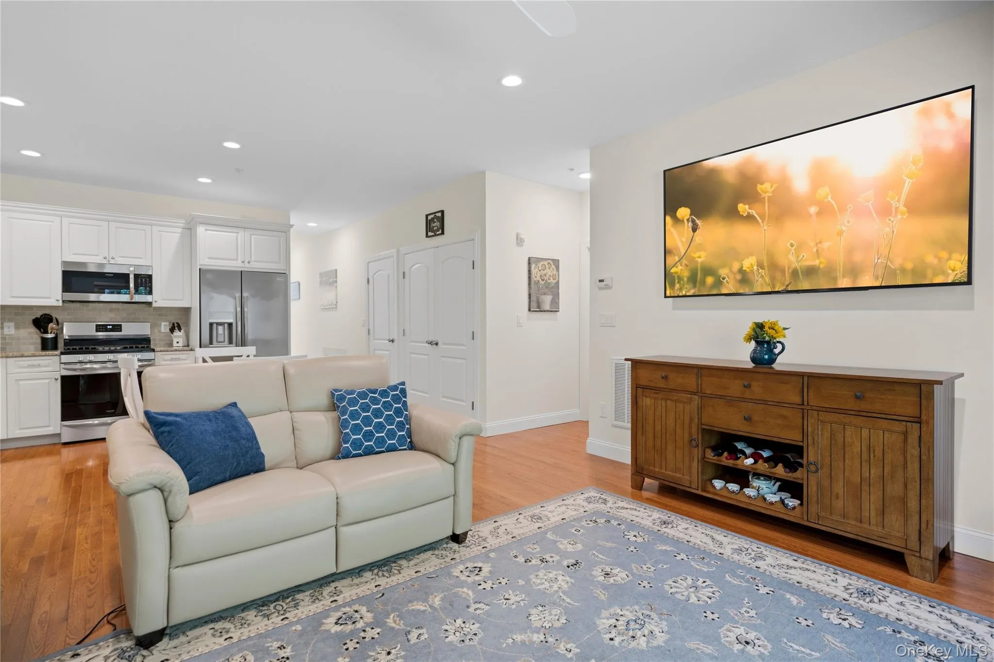 37 Halley Drive, Brookhaven, NY, 2 Bedrooms Bedrooms, 6 Rooms Rooms,2 BathroomsBathrooms,Residential,For Rent,Halley,0,1027676 37 Halley Drive, Brookhaven, NY, 2 Bedrooms Bedrooms, 6 Rooms Rooms,2 BathroomsBathrooms,Residential,For Rent,Halley,0,1027676