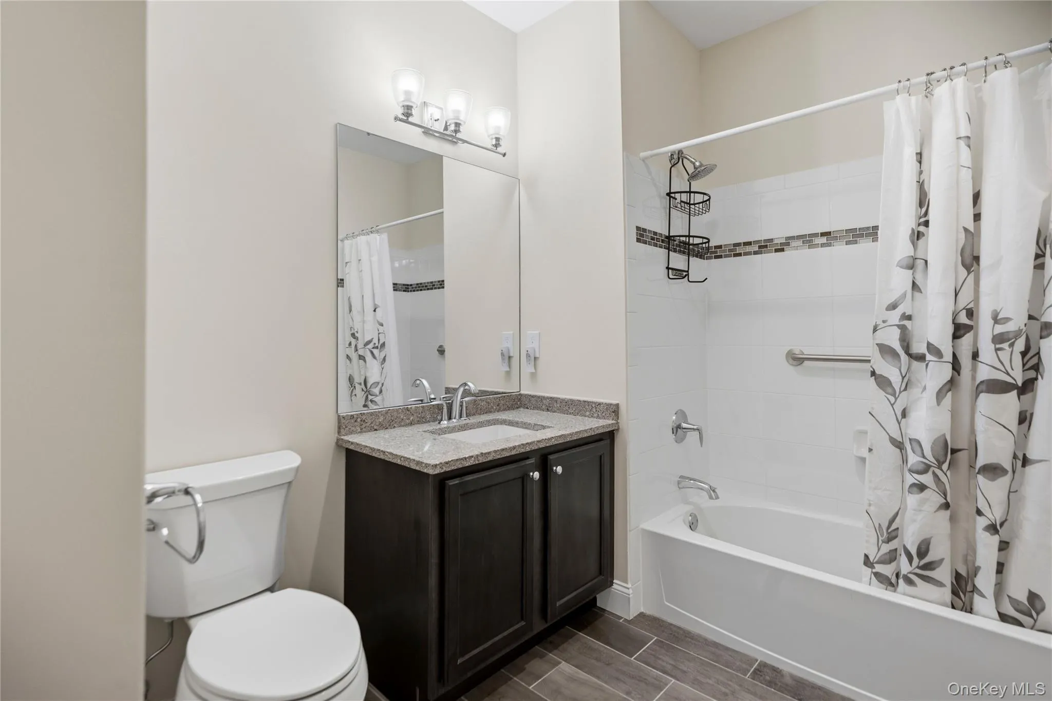 37 Halley Drive, Brookhaven, NY, 2 Bedrooms Bedrooms, 6 Rooms Rooms,2 BathroomsBathrooms,Residential,For Rent,Halley,0,1027676 37 Halley Drive, Brookhaven, NY, 2 Bedrooms Bedrooms, 6 Rooms Rooms,2 BathroomsBathrooms,Residential,For Rent,Halley,0,1027676