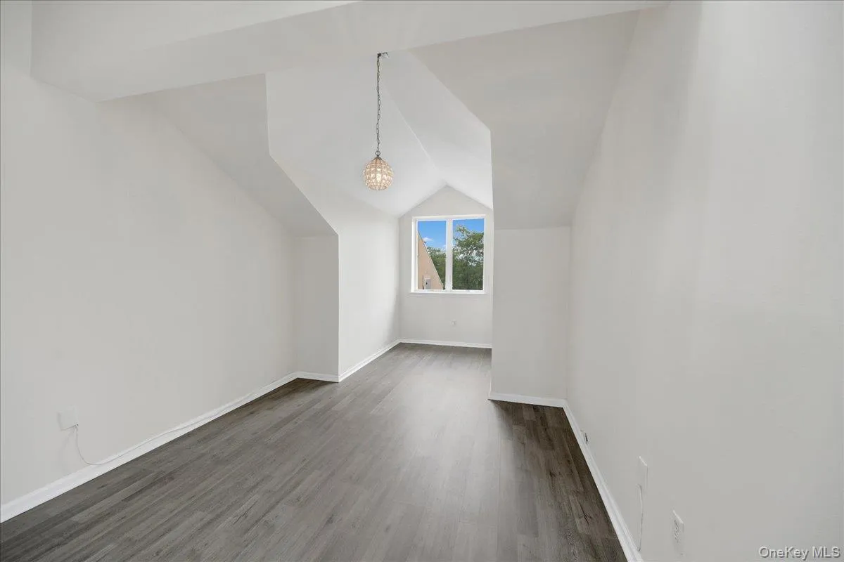 1424 Outlook Avenue, New York, NY, 2 Bedrooms Bedrooms, 5 Rooms Rooms,1 BathroomBathrooms,Residential Lease,For Rent,Outlook,0,1027681 1424 Outlook Avenue, New York, NY, 2 Bedrooms Bedrooms, 5 Rooms Rooms,1 BathroomBathrooms,Residential Lease,For Rent,Outlook,0,1027681