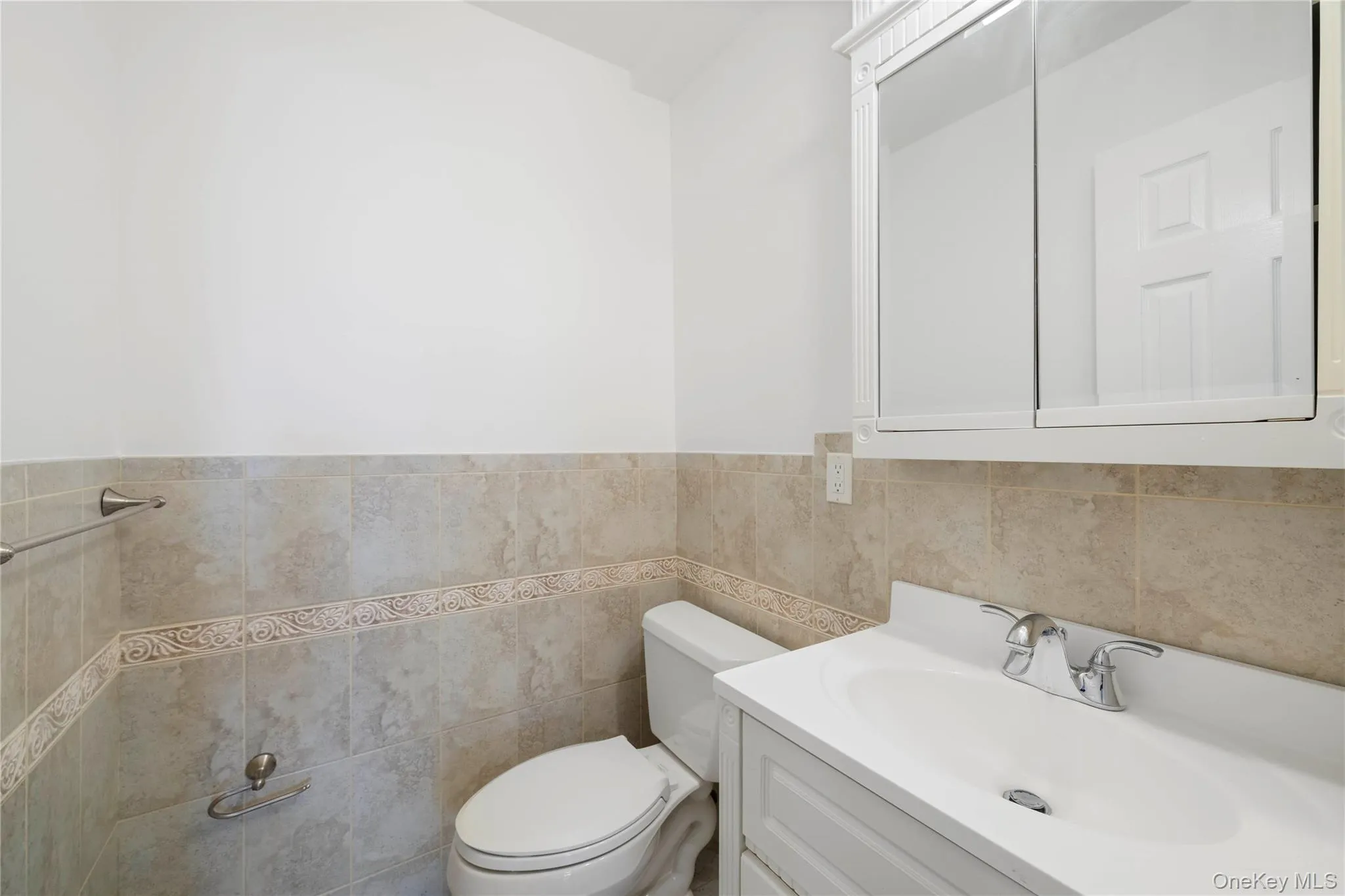 101 Gedney Street, Orangetown, NY, 2 Bedrooms Bedrooms, 4 Rooms Rooms,2 BathroomsBathrooms,Residential Lease,For Rent,Gedney,0,1027683 101 Gedney Street, Orangetown, NY, 2 Bedrooms Bedrooms, 4 Rooms Rooms,2 BathroomsBathrooms,Residential Lease,For Rent,Gedney,0,1027683