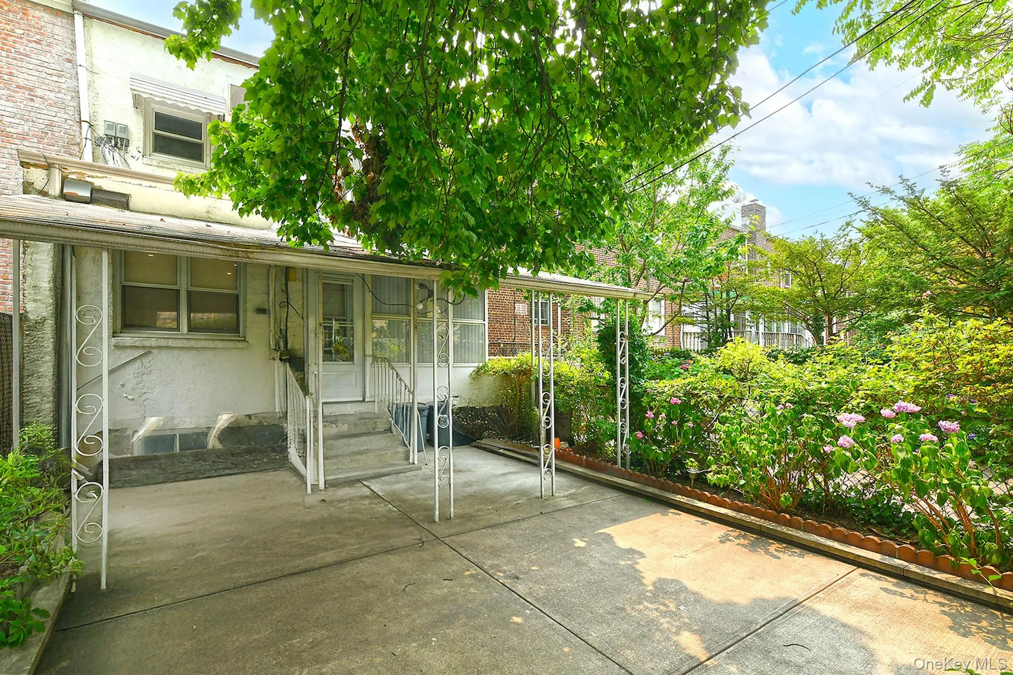 3250 32nd Street, New York, NY, 3 Bedrooms Bedrooms, 9 Rooms Rooms,2 BathroomsBathrooms,Residential,For Rent,32nd,0,1027689 3250 32nd Street, New York, NY, 3 Bedrooms Bedrooms, 9 Rooms Rooms,2 BathroomsBathrooms,Residential,For Rent,32nd,0,1027689