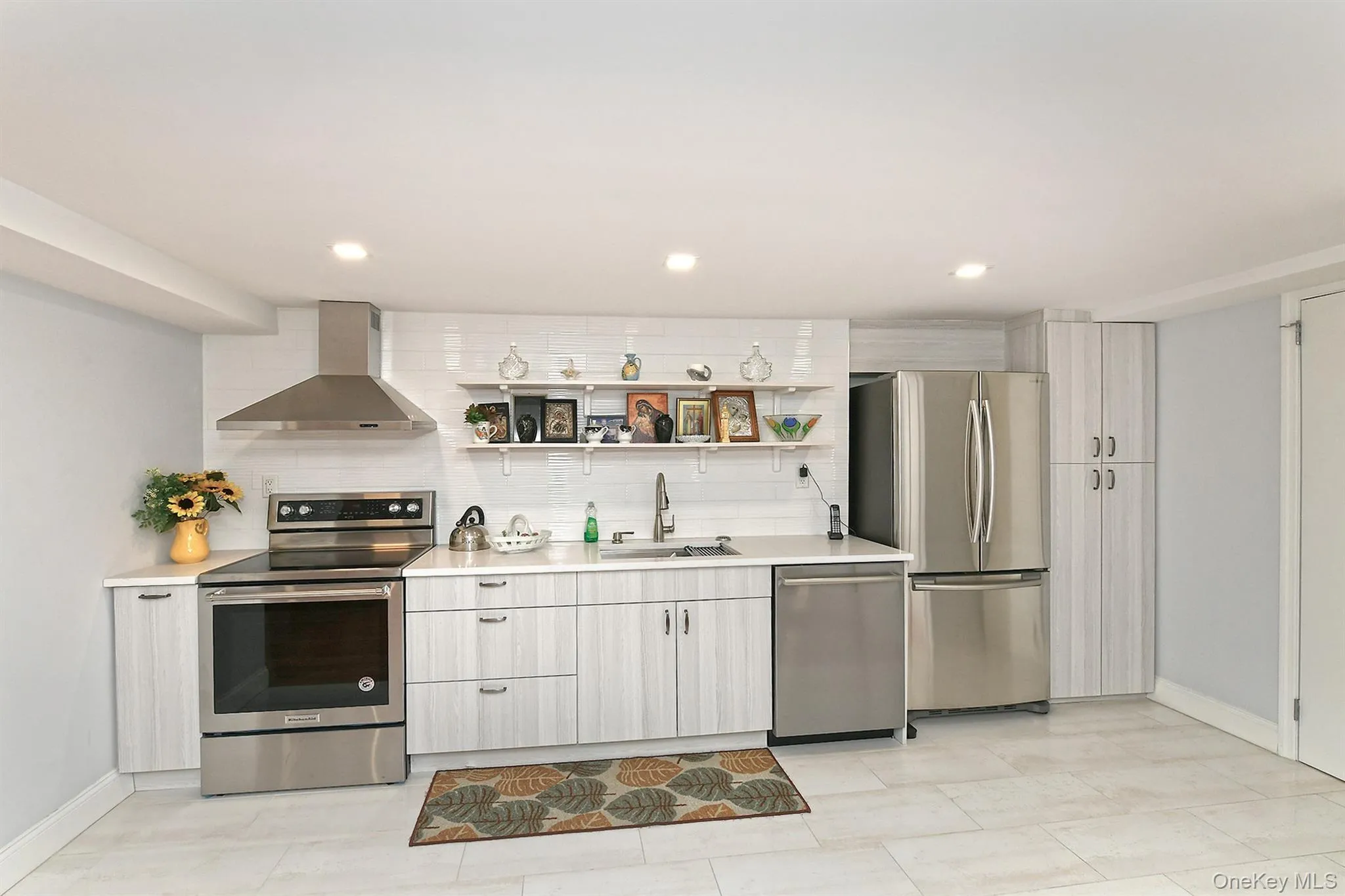 3250 32nd Street, New York, NY, 3 Bedrooms Bedrooms, 9 Rooms Rooms,2 BathroomsBathrooms,Residential,For Rent,32nd,0,1027689 3250 32nd Street, New York, NY, 3 Bedrooms Bedrooms, 9 Rooms Rooms,2 BathroomsBathrooms,Residential,For Rent,32nd,0,1027689