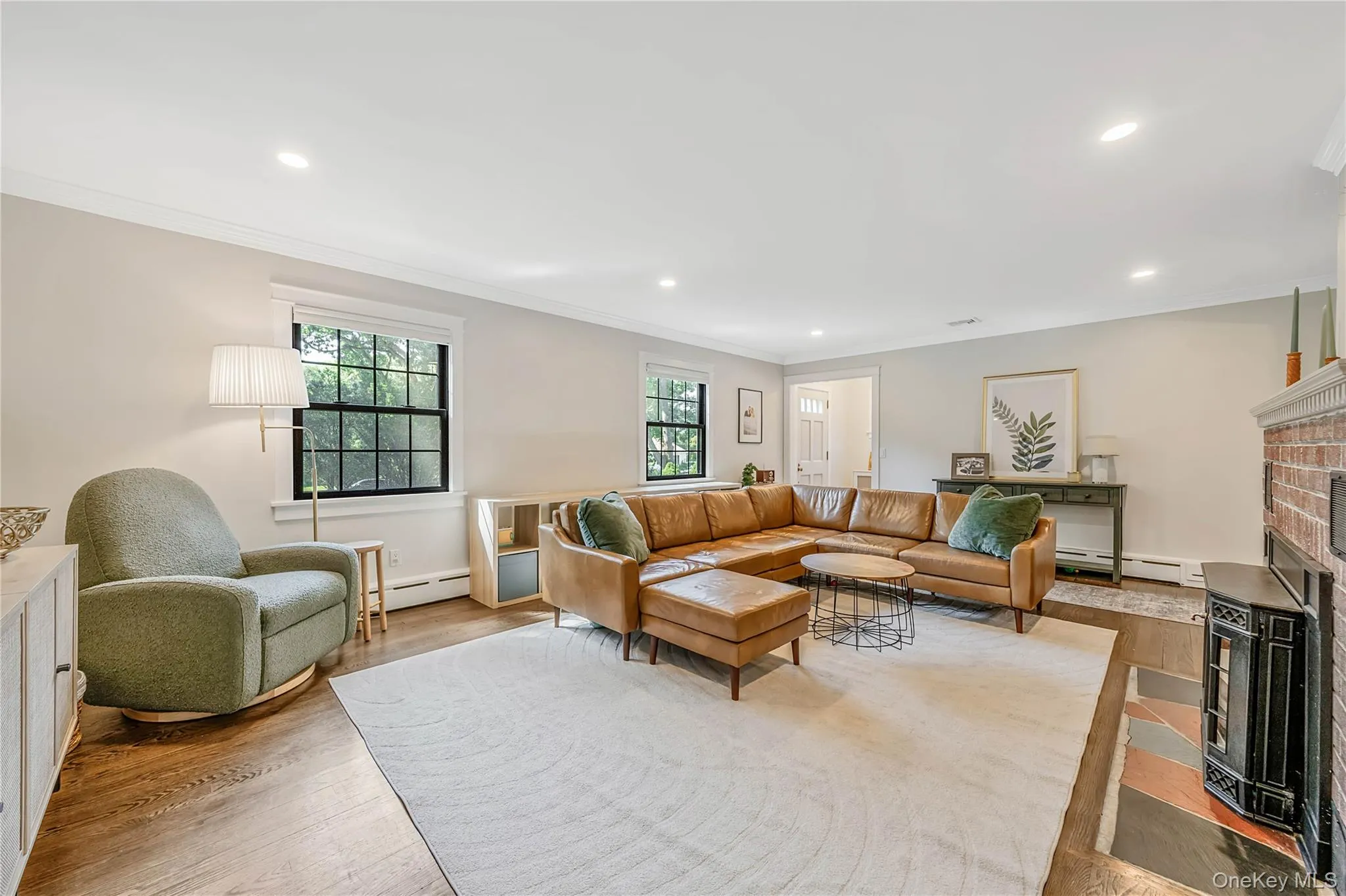 188 Hallock Street, Riverhead, NY, 2 Bedrooms Bedrooms, 5 Rooms Rooms,1 BathroomBathrooms,Residential,For Rent,Hallock,0,1027691 188 Hallock Street, Riverhead, NY, 2 Bedrooms Bedrooms, 5 Rooms Rooms,1 BathroomBathrooms,Residential,For Rent,Hallock,0,1027691