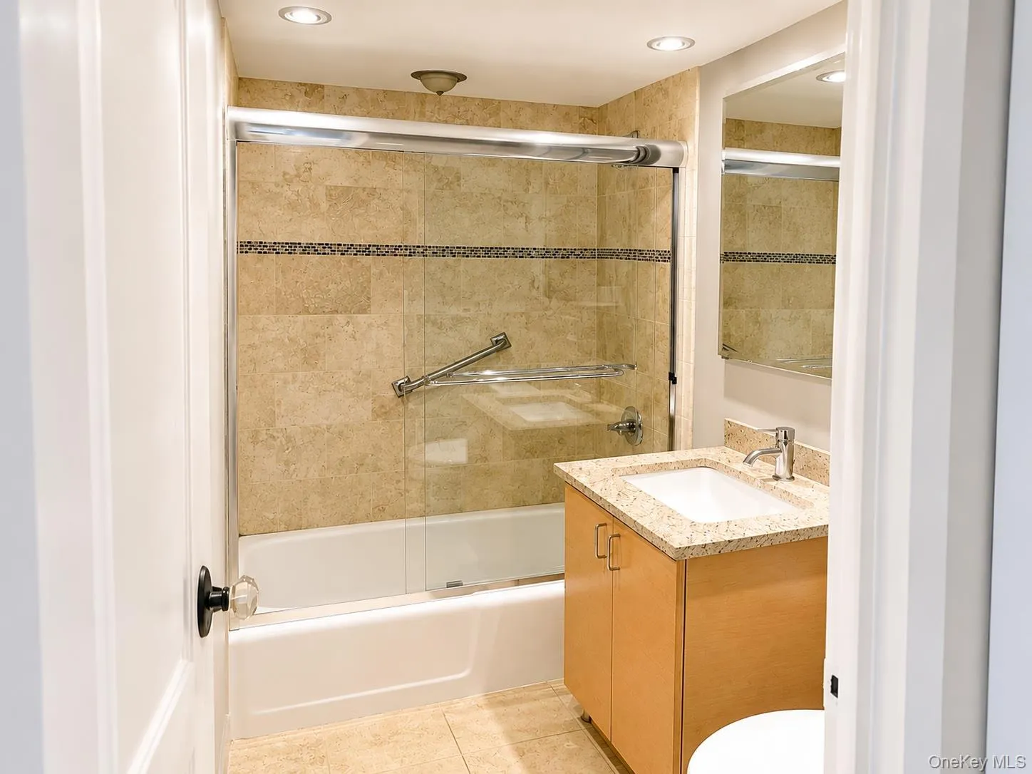 Main bathroom Main bathroom