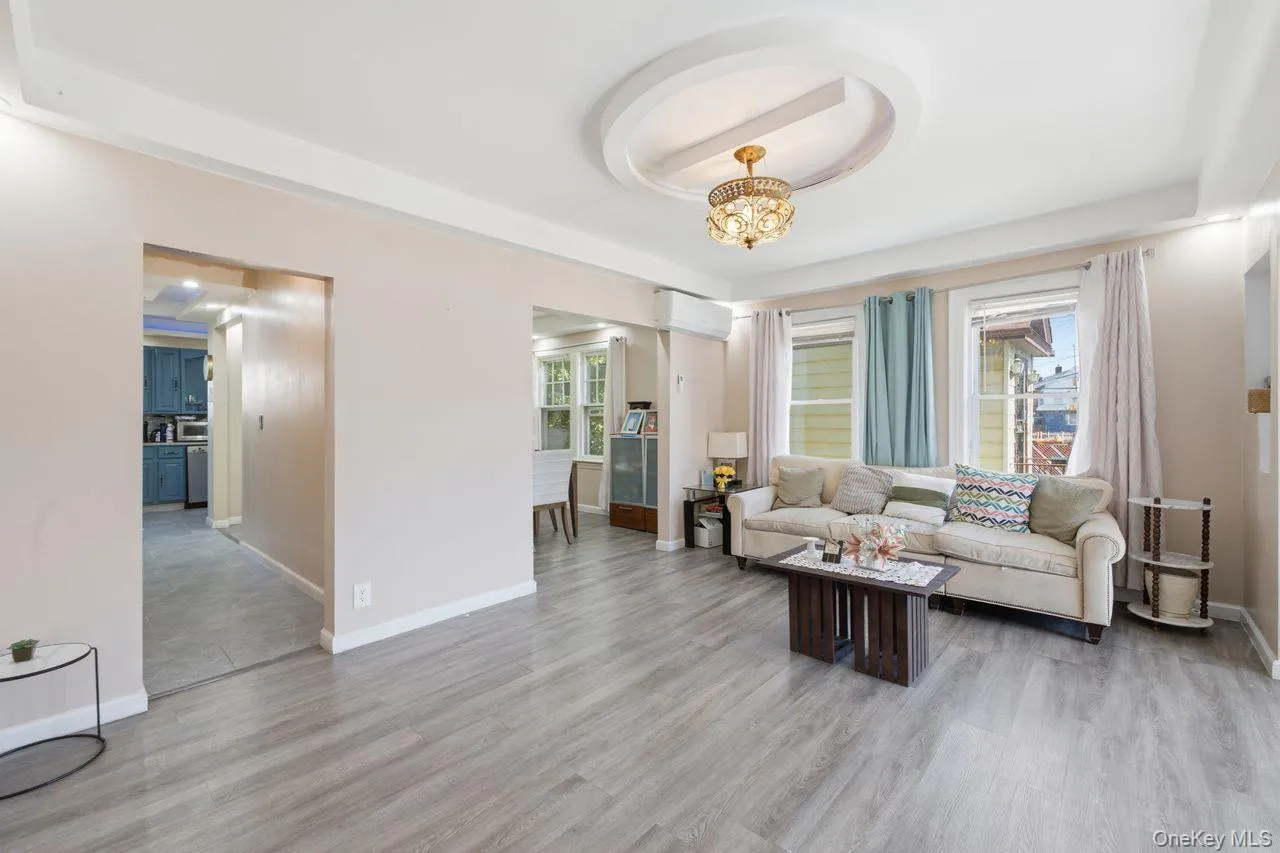 113-29 Colfax Street, New York, NY, 4 Bedrooms Bedrooms, 9 Rooms Rooms,2 BathroomsBathrooms,Residential,For Rent,Colfax,0,1027700 113-29 Colfax Street, New York, NY, 4 Bedrooms Bedrooms, 9 Rooms Rooms,2 BathroomsBathrooms,Residential,For Rent,Colfax,0,1027700