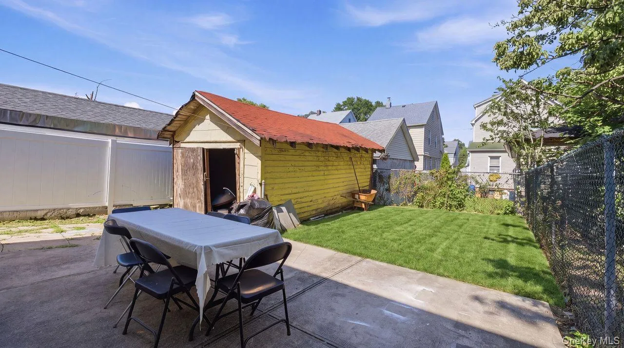 113-29 Colfax Street, New York, NY, 4 Bedrooms Bedrooms, 9 Rooms Rooms,2 BathroomsBathrooms,Residential,For Rent,Colfax,0,1027700 113-29 Colfax Street, New York, NY, 4 Bedrooms Bedrooms, 9 Rooms Rooms,2 BathroomsBathrooms,Residential,For Rent,Colfax,0,1027700