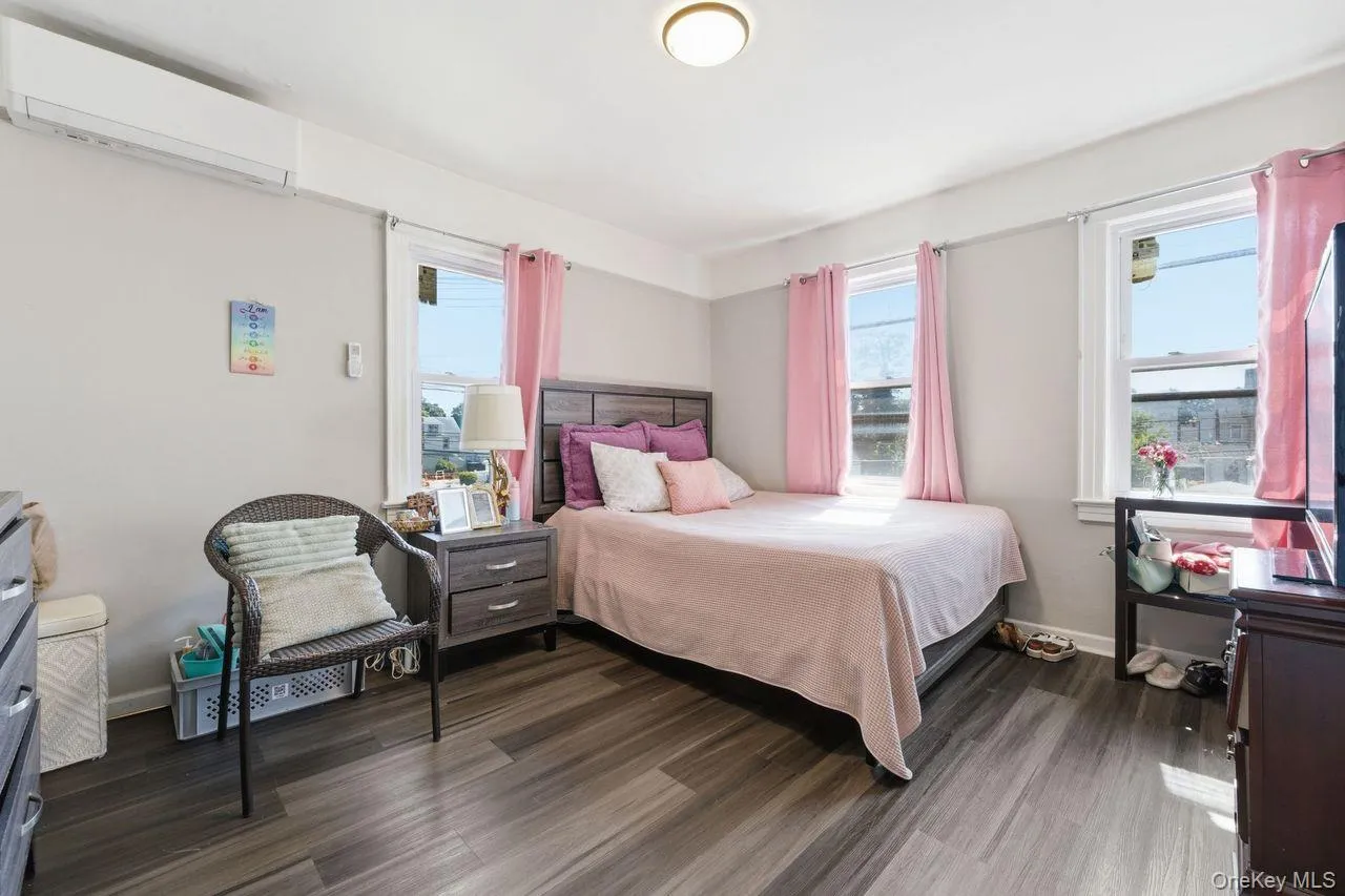 113-29 Colfax Street, New York, NY, 4 Bedrooms Bedrooms, 9 Rooms Rooms,2 BathroomsBathrooms,Residential,For Rent,Colfax,0,1027700 113-29 Colfax Street, New York, NY, 4 Bedrooms Bedrooms, 9 Rooms Rooms,2 BathroomsBathrooms,Residential,For Rent,Colfax,0,1027700