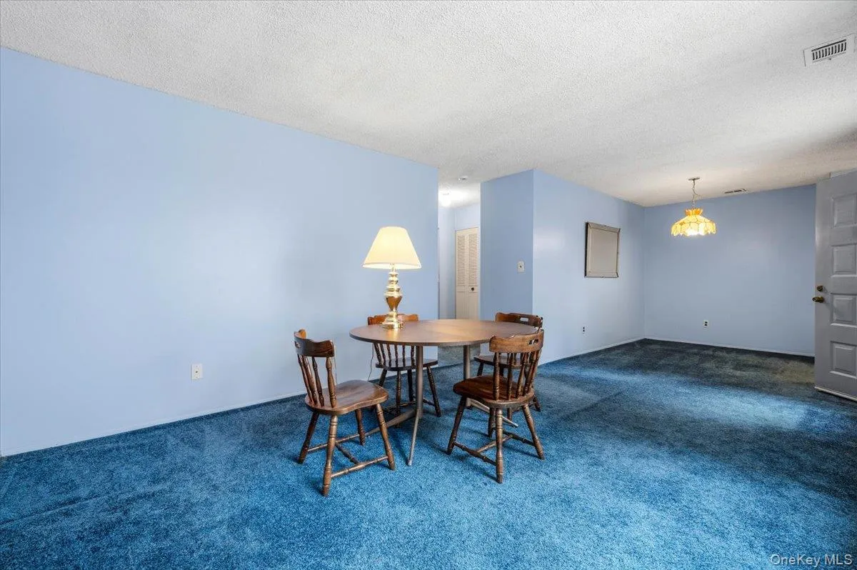221 Springmeadow Drive, Islip, NY, 2 Bedrooms Bedrooms, 5 Rooms Rooms,1 BathroomBathrooms,Residential,For Rent,Springmeadow,0,1027712 221 Springmeadow Drive, Islip, NY, 2 Bedrooms Bedrooms, 5 Rooms Rooms,1 BathroomBathrooms,Residential,For Rent,Springmeadow,0,1027712