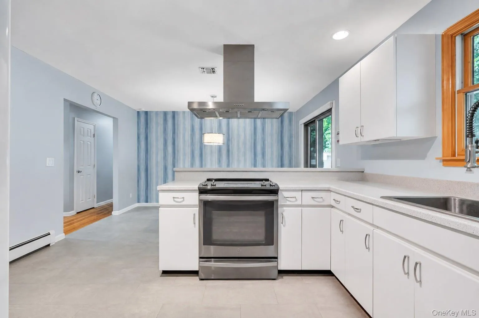 25 Walter Drive, Smithtown, NY, 3 Bedrooms Bedrooms, 7 Rooms Rooms,2 BathroomsBathrooms,Residential,For Rent,Walter,0,1027714 25 Walter Drive, Smithtown, NY, 3 Bedrooms Bedrooms, 7 Rooms Rooms,2 BathroomsBathrooms,Residential,For Rent,Walter,0,1027714
