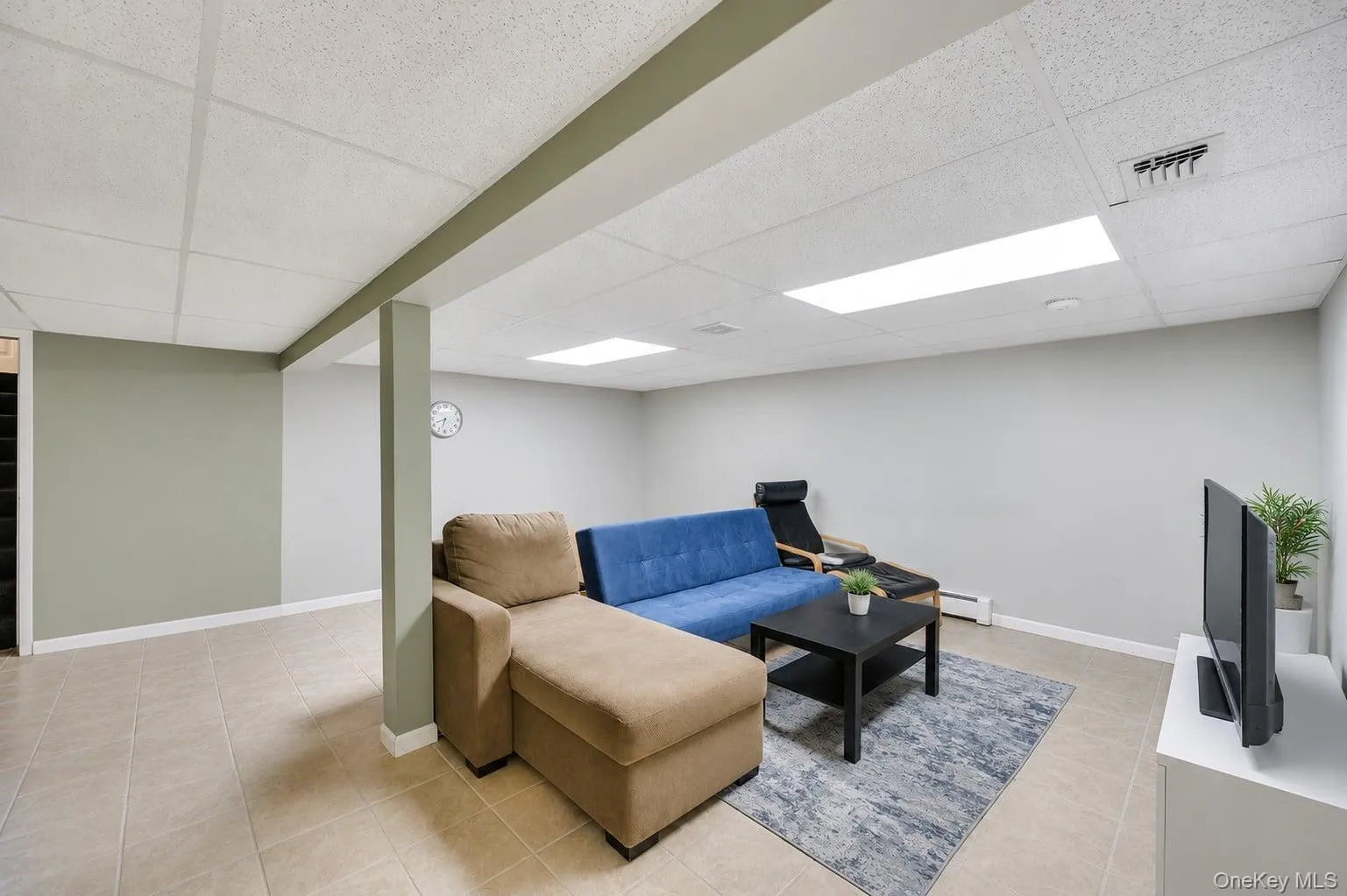 25 Walter Drive, Smithtown, NY, 3 Bedrooms Bedrooms, 7 Rooms Rooms,2 BathroomsBathrooms,Residential,For Rent,Walter,0,1027714 25 Walter Drive, Smithtown, NY, 3 Bedrooms Bedrooms, 7 Rooms Rooms,2 BathroomsBathrooms,Residential,For Rent,Walter,0,1027714