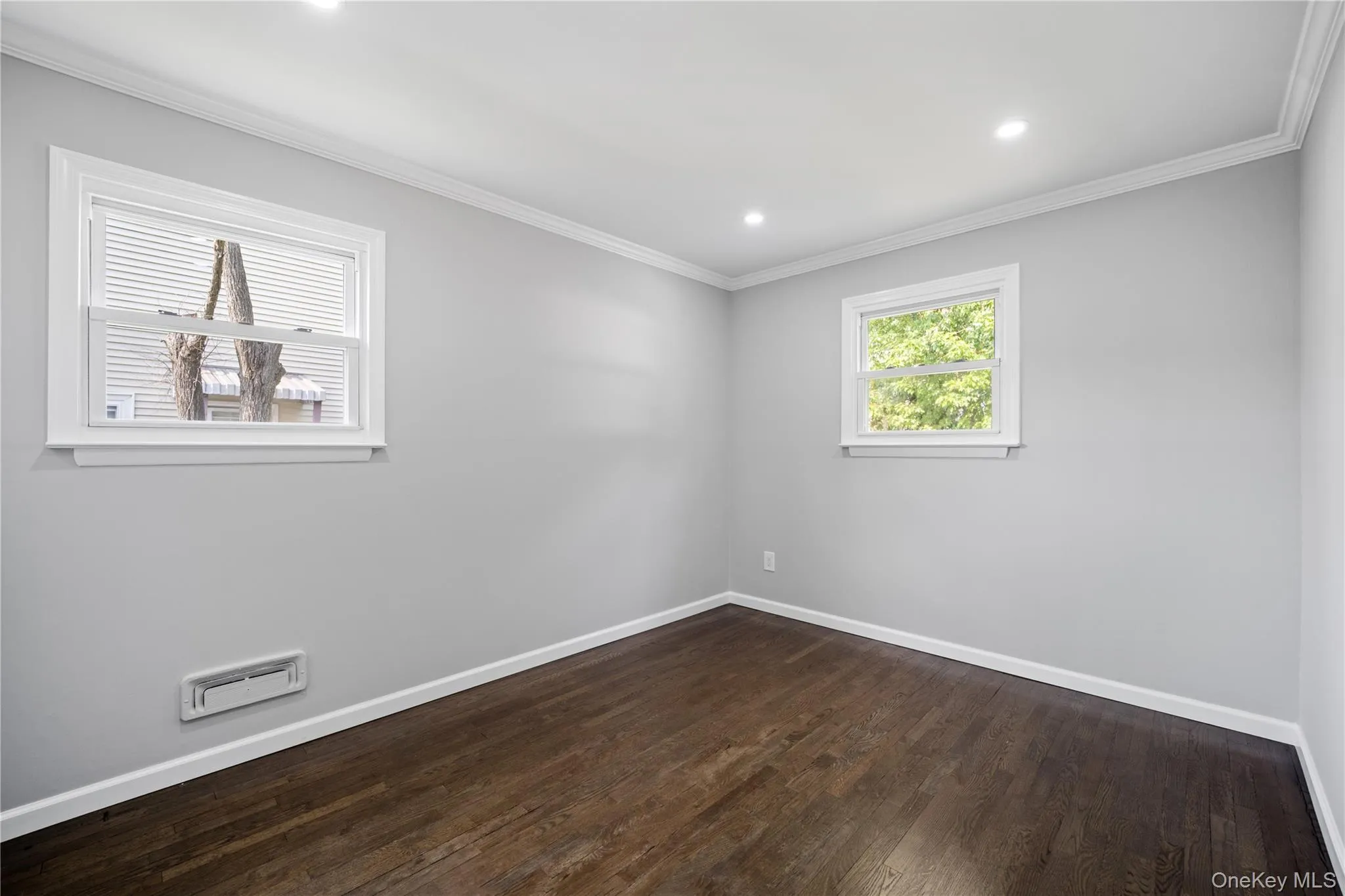 56 Independence Street, White Plains, NY, 4 Bedrooms Bedrooms, 7 Rooms Rooms,1 BathroomBathrooms,Residential,For Rent,Independence,0,1027720 56 Independence Street, White Plains, NY, 4 Bedrooms Bedrooms, 7 Rooms Rooms,1 BathroomBathrooms,Residential,For Rent,Independence,0,1027720