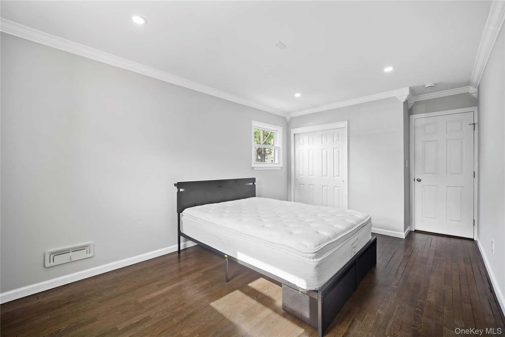 56 Independence Street, White Plains, NY, 4 Bedrooms Bedrooms, 7 Rooms Rooms,1 BathroomBathrooms,Residential,For Rent,Independence,0,1027720 56 Independence Street, White Plains, NY, 4 Bedrooms Bedrooms, 7 Rooms Rooms,1 BathroomBathrooms,Residential,For Rent,Independence,0,1027720