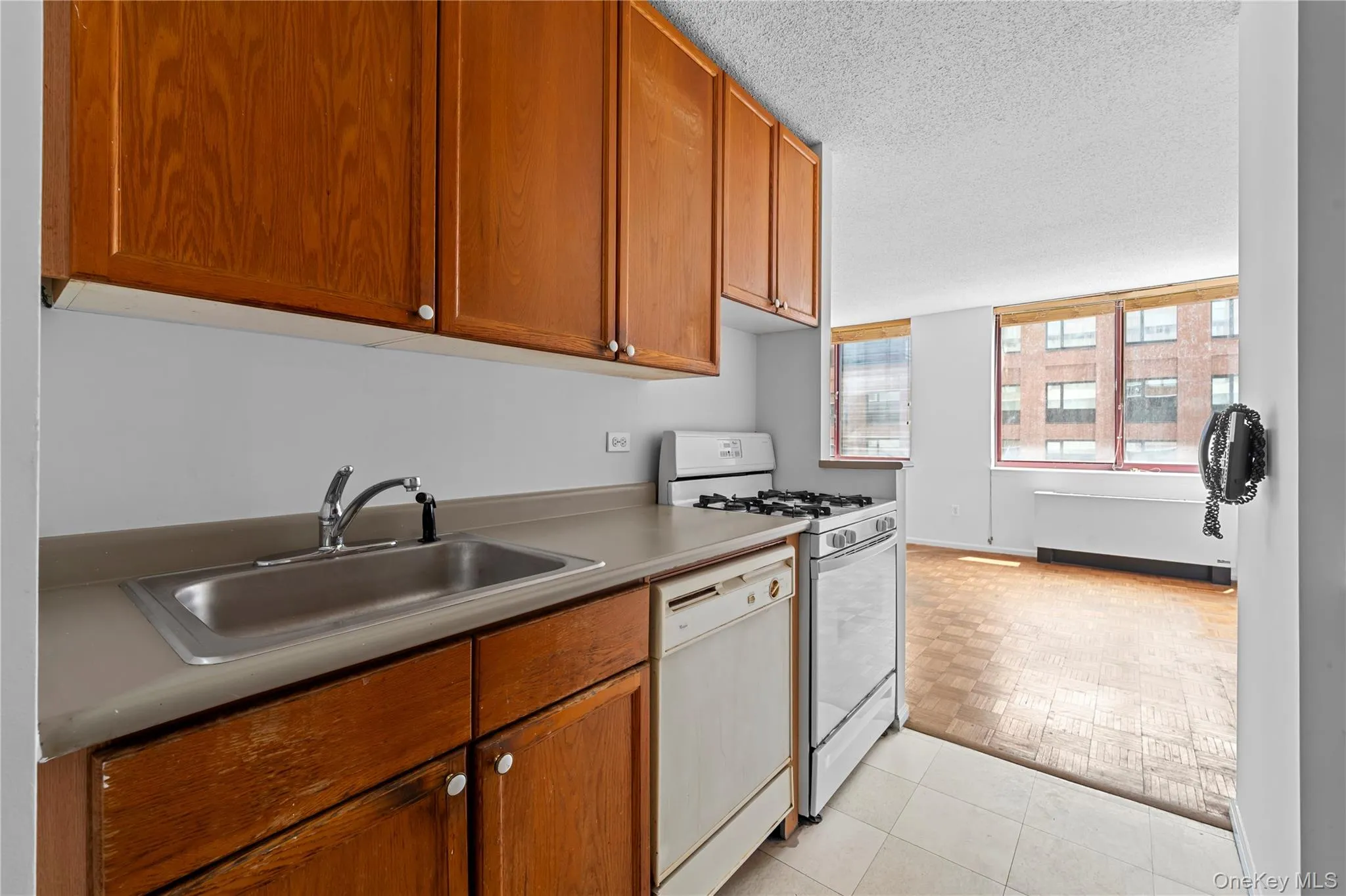 4-74 48th Avenue, New York, NY, 1 Bedroom Bedrooms, 4 Rooms Rooms,1 BathroomBathrooms,Residential,For Rent,48th,0,1027727 4-74 48th Avenue, New York, NY, 1 Bedroom Bedrooms, 4 Rooms Rooms,1 BathroomBathrooms,Residential,For Rent,48th,0,1027727