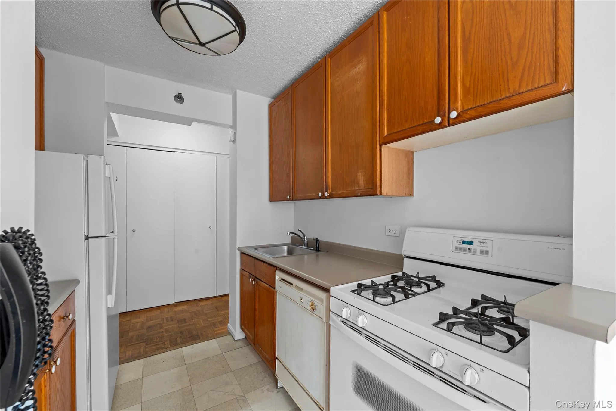 4-74 48th Avenue, New York, NY, 1 Bedroom Bedrooms, 4 Rooms Rooms,1 BathroomBathrooms,Residential,For Rent,48th,0,1027727 4-74 48th Avenue, New York, NY, 1 Bedroom Bedrooms, 4 Rooms Rooms,1 BathroomBathrooms,Residential,For Rent,48th,0,1027727