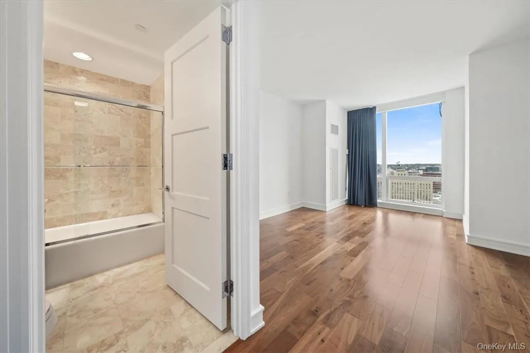 5 Renaissance, White Plains, NY, 2 Bedrooms Bedrooms, 4 Rooms Rooms,2 BathroomsBathrooms,Residential Lease,For Rent,Renaissance,0,1027730 5 Renaissance, White Plains, NY, 2 Bedrooms Bedrooms, 4 Rooms Rooms,2 BathroomsBathrooms,Residential Lease,For Rent,Renaissance,0,1027730