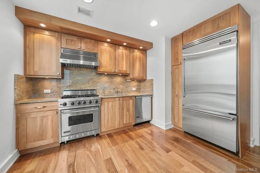 5 Renaissance, White Plains, NY, 2 Bedrooms Bedrooms, 4 Rooms Rooms,2 BathroomsBathrooms,Residential Lease,For Rent,Renaissance,0,1027730 5 Renaissance, White Plains, NY, 2 Bedrooms Bedrooms, 4 Rooms Rooms,2 BathroomsBathrooms,Residential Lease,For Rent,Renaissance,0,1027730