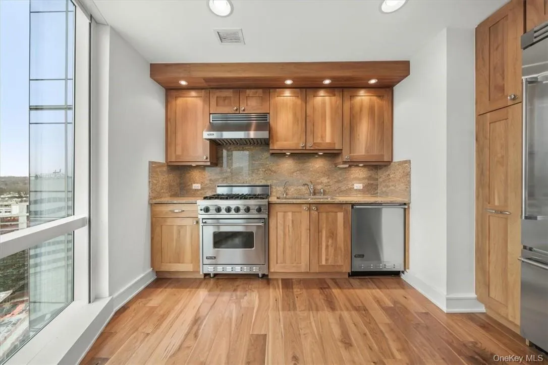 5 Renaissance, White Plains, NY, 2 Bedrooms Bedrooms, 4 Rooms Rooms,2 BathroomsBathrooms,Residential Lease,For Rent,Renaissance,0,1027730 5 Renaissance, White Plains, NY, 2 Bedrooms Bedrooms, 4 Rooms Rooms,2 BathroomsBathrooms,Residential Lease,For Rent,Renaissance,0,1027730