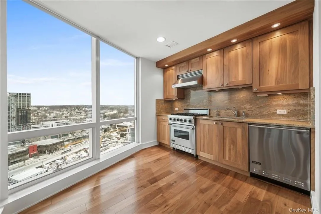 5 Renaissance, White Plains, NY, 2 Bedrooms Bedrooms, 4 Rooms Rooms,2 BathroomsBathrooms,Residential Lease,For Rent,Renaissance,0,1027730 5 Renaissance, White Plains, NY, 2 Bedrooms Bedrooms, 4 Rooms Rooms,2 BathroomsBathrooms,Residential Lease,For Rent,Renaissance,0,1027730