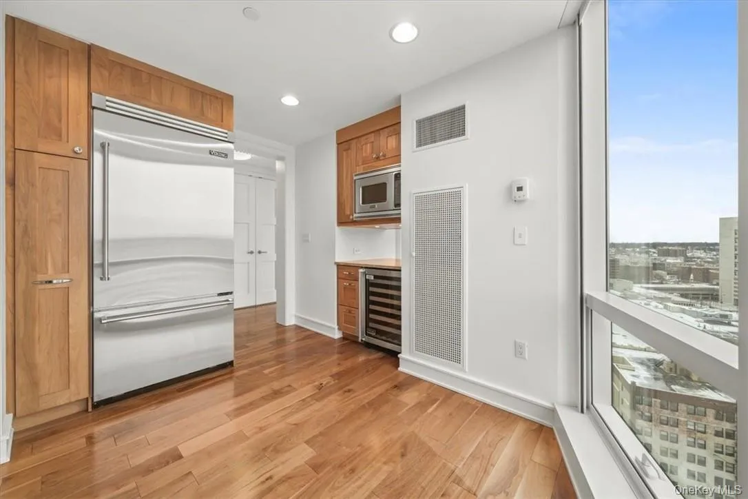 5 Renaissance, White Plains, NY, 2 Bedrooms Bedrooms, 4 Rooms Rooms,2 BathroomsBathrooms,Residential Lease,For Rent,Renaissance,0,1027730 5 Renaissance, White Plains, NY, 2 Bedrooms Bedrooms, 4 Rooms Rooms,2 BathroomsBathrooms,Residential Lease,For Rent,Renaissance,0,1027730