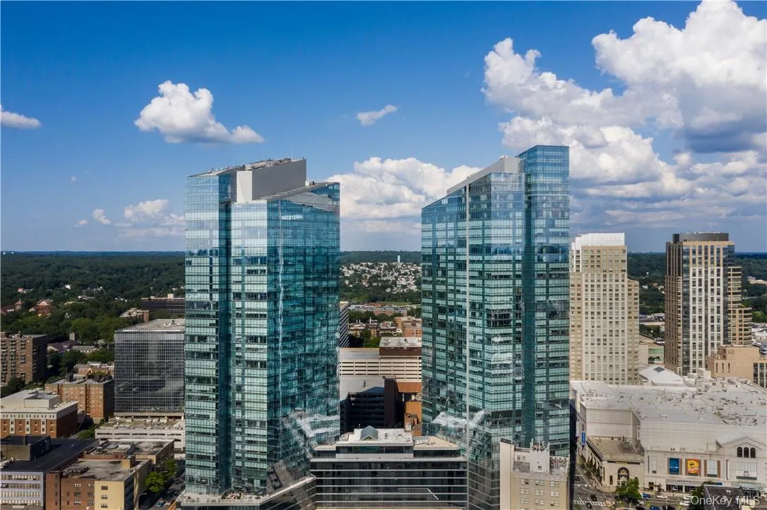 5 Renaissance, White Plains, NY, 2 Bedrooms Bedrooms, 4 Rooms Rooms,2 BathroomsBathrooms,Residential Lease,For Rent,Renaissance,0,1027730 5 Renaissance, White Plains, NY, 2 Bedrooms Bedrooms, 4 Rooms Rooms,2 BathroomsBathrooms,Residential Lease,For Rent,Renaissance,0,1027730