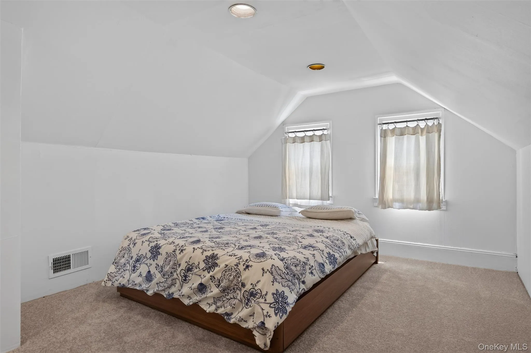 354 Eighth Avenue, Pelham, NY, 4 Bedrooms Bedrooms, 8 Rooms Rooms,1 BathroomBathrooms,Residential Lease,For Rent,Eighth,0,1027734 354 Eighth Avenue, Pelham, NY, 4 Bedrooms Bedrooms, 8 Rooms Rooms,1 BathroomBathrooms,Residential Lease,For Rent,Eighth,0,1027734