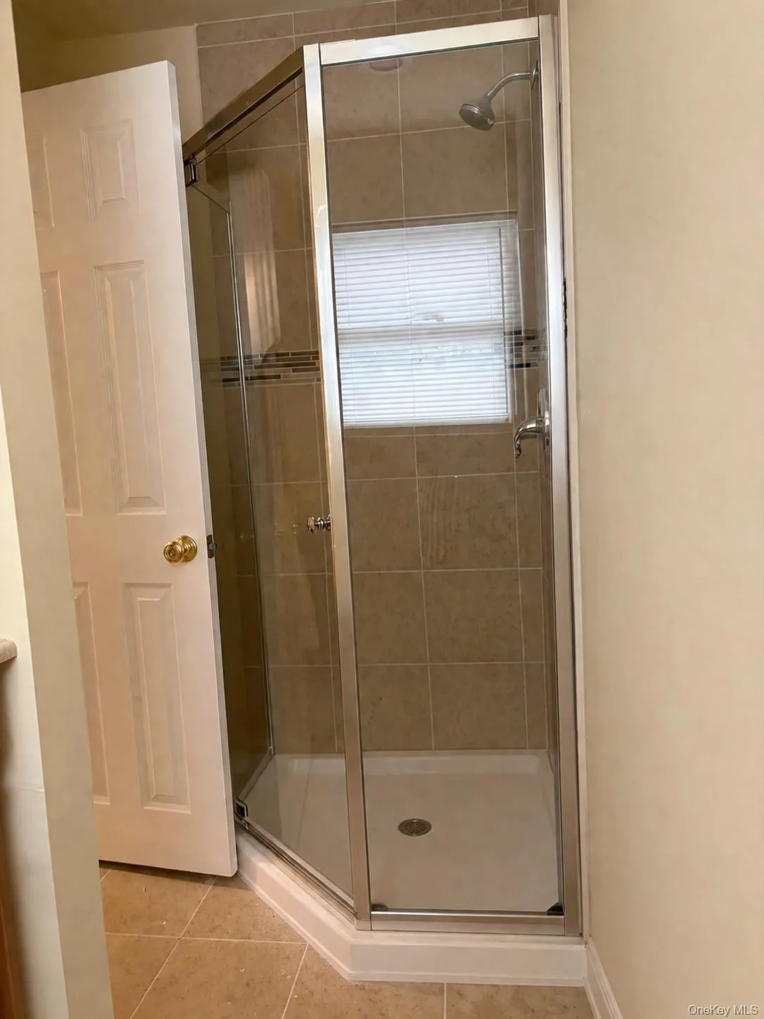 5485 Expressway Drive, Brookhaven, NY, 2 Rooms Rooms,1 BathroomBathrooms,Residential Lease,For Rent,Expressway,0,1027735 5485 Expressway Drive, Brookhaven, NY, 2 Rooms Rooms,1 BathroomBathrooms,Residential Lease,For Rent,Expressway,0,1027735