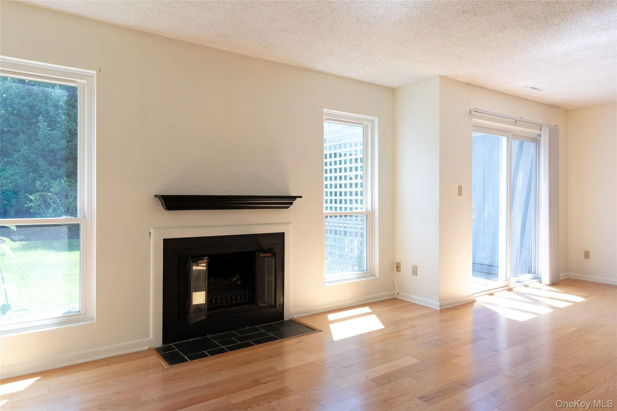 32 North Loop, Rhinebeck, NY, 1 Bedroom Bedrooms, 4 Rooms Rooms,1 BathroomBathrooms,Residential,For Rent,North,0,1027738 32 North Loop, Rhinebeck, NY, 1 Bedroom Bedrooms, 4 Rooms Rooms,1 BathroomBathrooms,Residential,For Rent,North,0,1027738