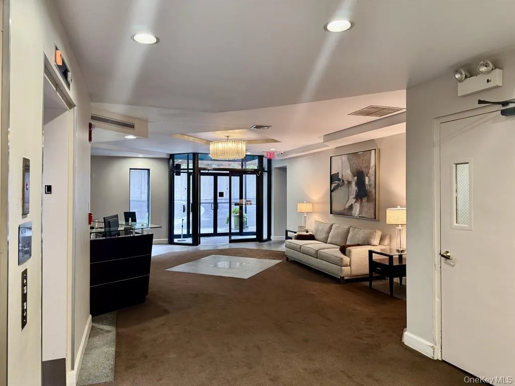 703 Pelham Road, New Rochelle, NY, 2 Bedrooms Bedrooms, 6 Rooms Rooms,2 BathroomsBathrooms,Residential,For Rent,Pelham,0,1027739 703 Pelham Road, New Rochelle, NY, 2 Bedrooms Bedrooms, 6 Rooms Rooms,2 BathroomsBathrooms,Residential,For Rent,Pelham,0,1027739
